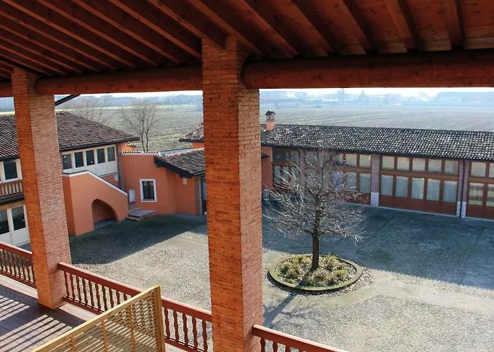 Cascina Volta B&B